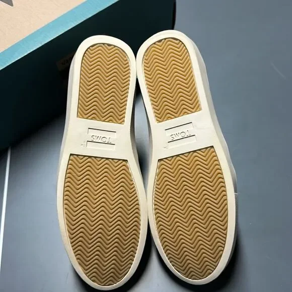 TOMS Women’s Bryce Tarmac Olive Suede Shoes - Size 7.5 - Picture 5 of 5